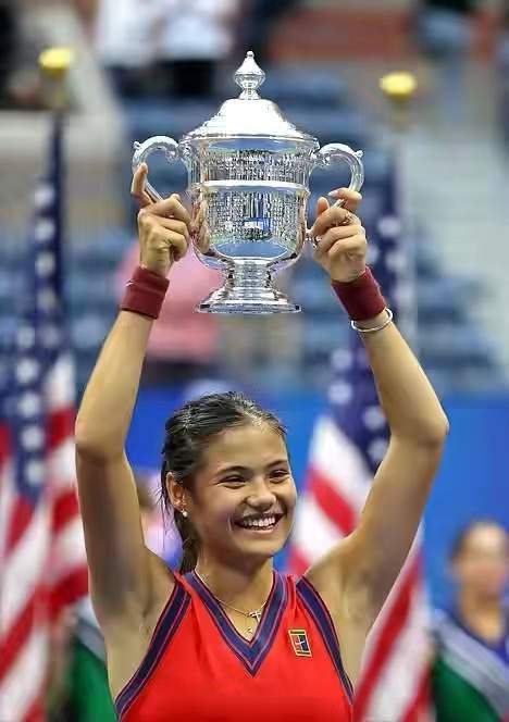 筑了坚实的 筑了坚实的