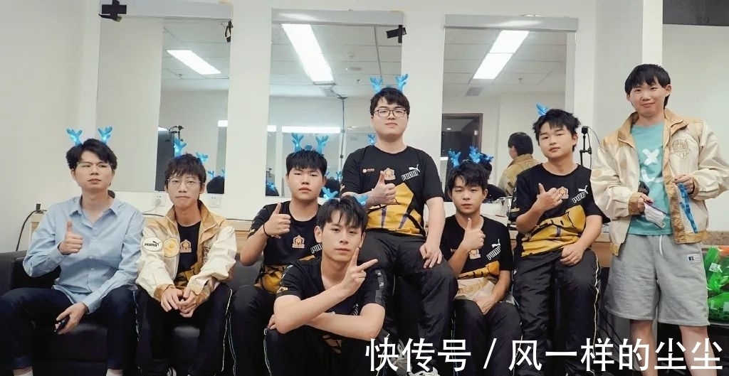 从滑雪姿态 从滑雪姿态